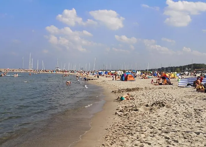 Zentrale Und Strandnahe Ferienwohnung In Kuehlungsborn Ost